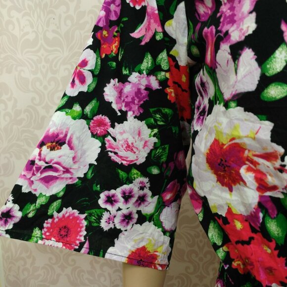 Betsey Johnson Floral Romper Size XS Kimono Sleeve Lounge Wear Lace Trim Deep V - Picture 6 of 12